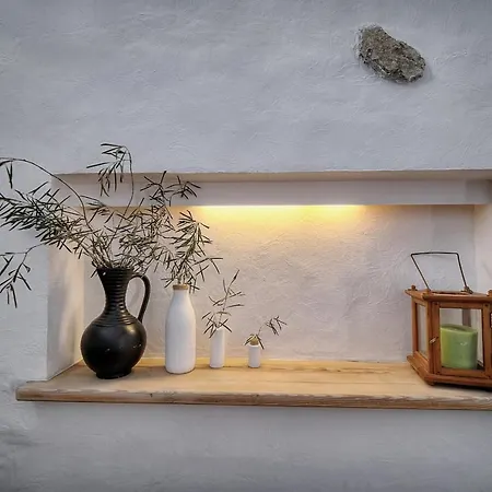Upstays Renovated 31m Duplex Suquet Apartment *