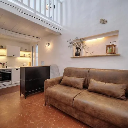 Apartment Upstays Renovated 31m Duplex Suquet